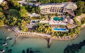 Gloria Maris Hotel Suites And Villas